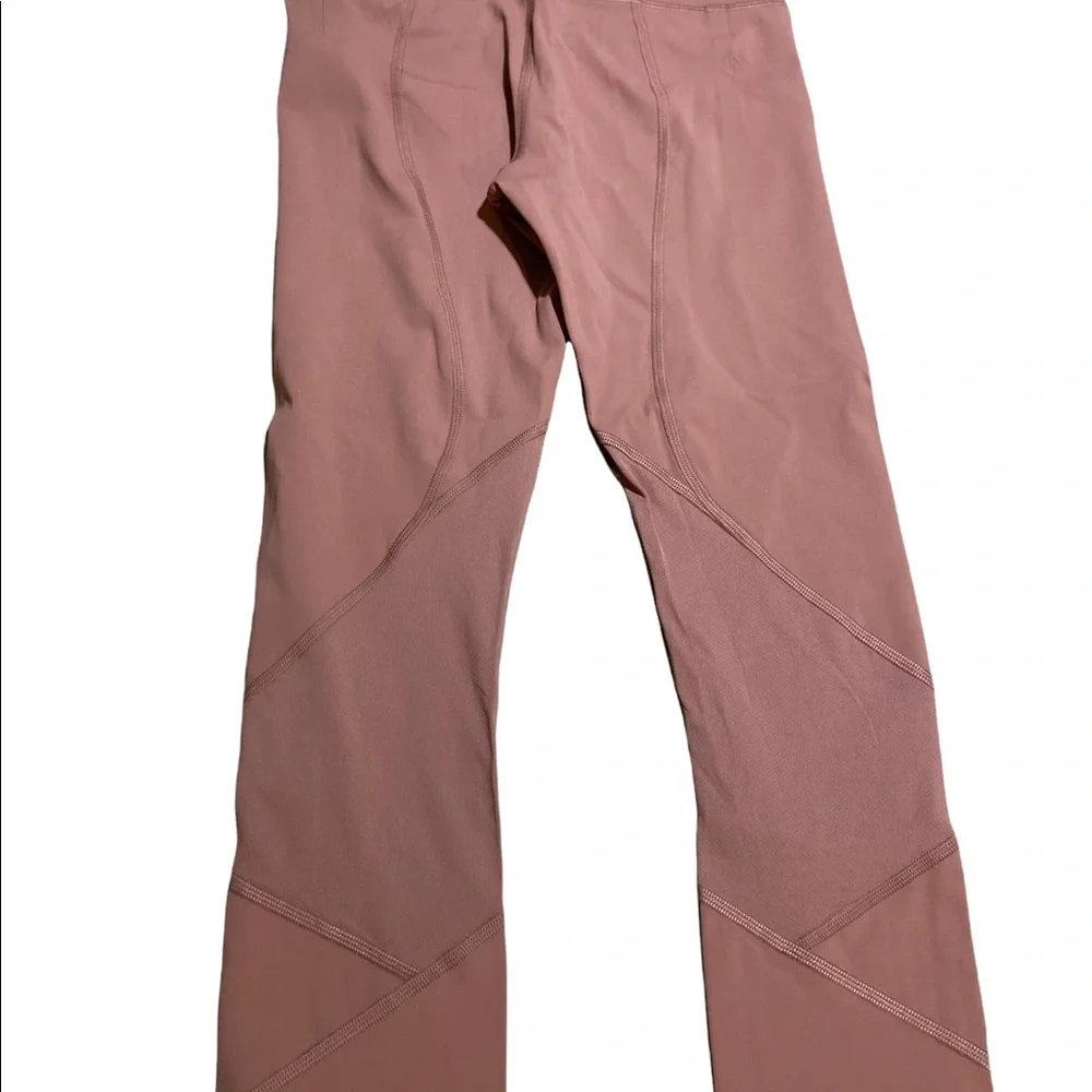 GUC 2 Lululemon Pace Rival crop 22” in Spiced Chai - Picture 7 of 7
